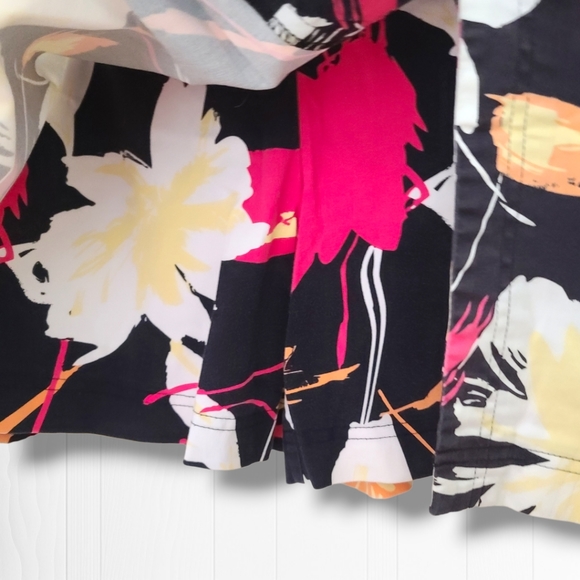 Cache Women's Floral Skort Size 2 - Picture 5 of 16